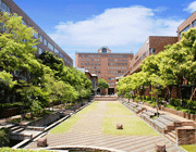 大阪産業大学