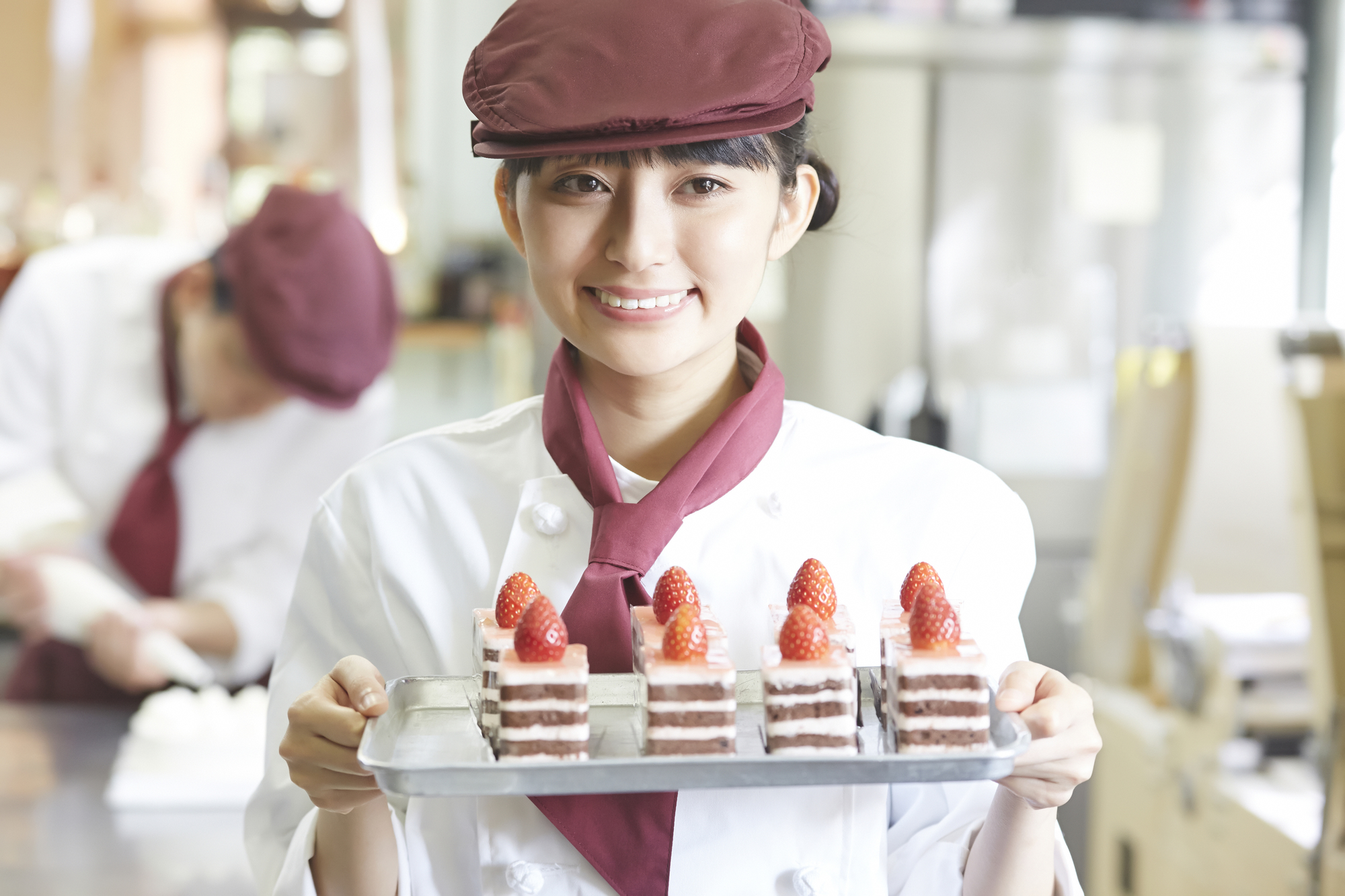 パティシエに向いている人はどのような人?仕事内容やキャリアプラン