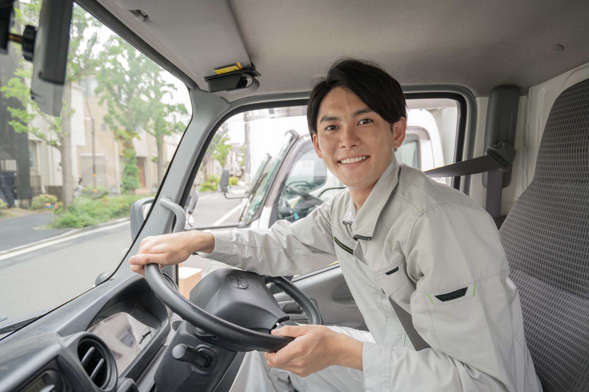 トラック運転手になるためにはどうすれば良い？必要な資格やキャリア