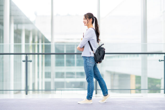 法学部に通う大学生の女性