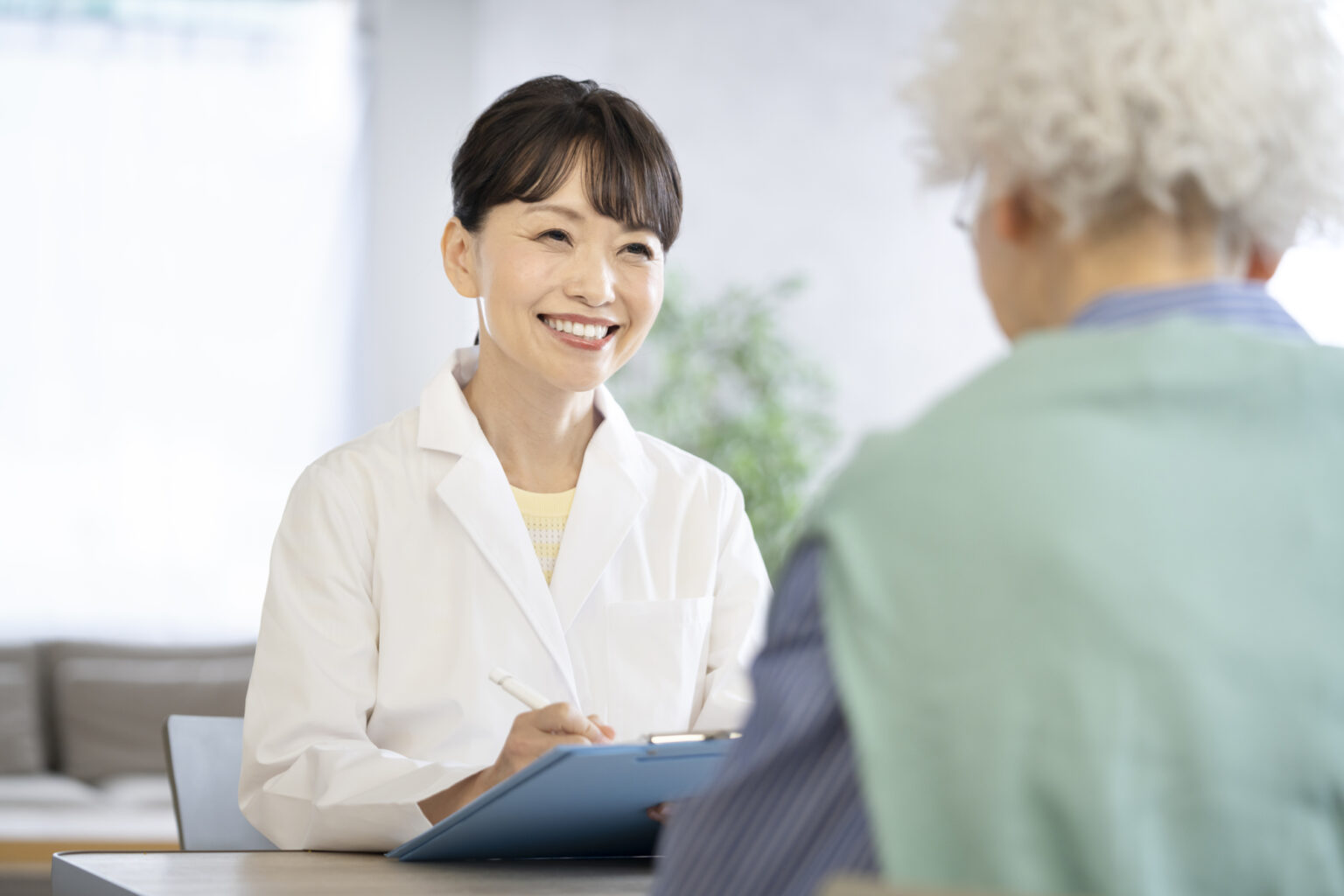 臨床心理士になるにはどうすれば良い?仕事内容やキャリアプラン 逆引き大学辞典 臨床心理士になるにはどうすれば良い?仕事内容やキャリアプラン 逆引き大学辞典