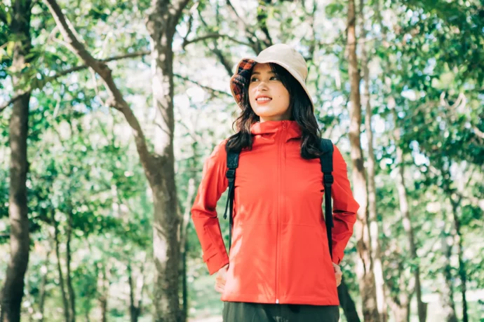 ナイロンの登山服