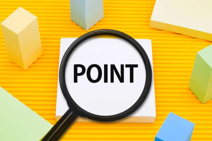 「POINT」の文字が虫眼鏡で強調されたメモ帳