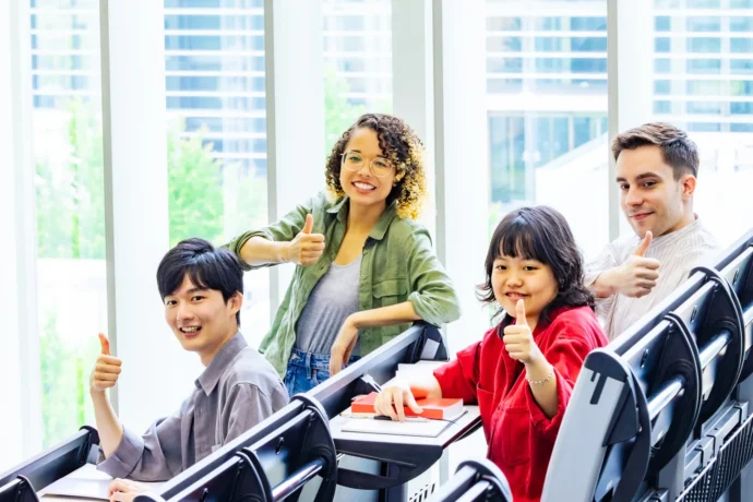 外国語学部の学生たち