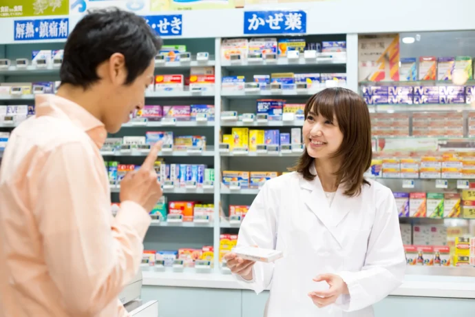 ドラッグストアにいる薬剤師